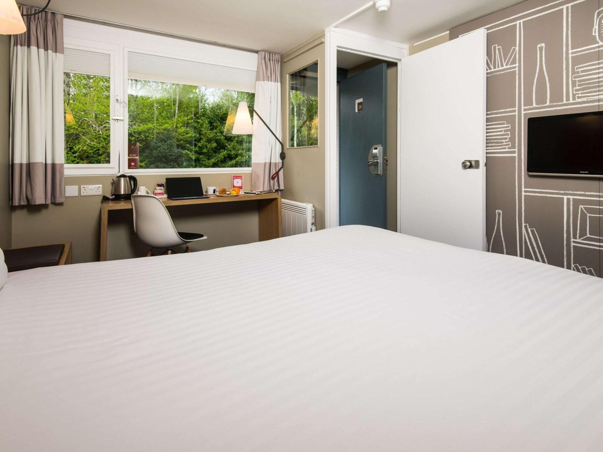 Ibis Plymouth Hotel Buitenkant foto
