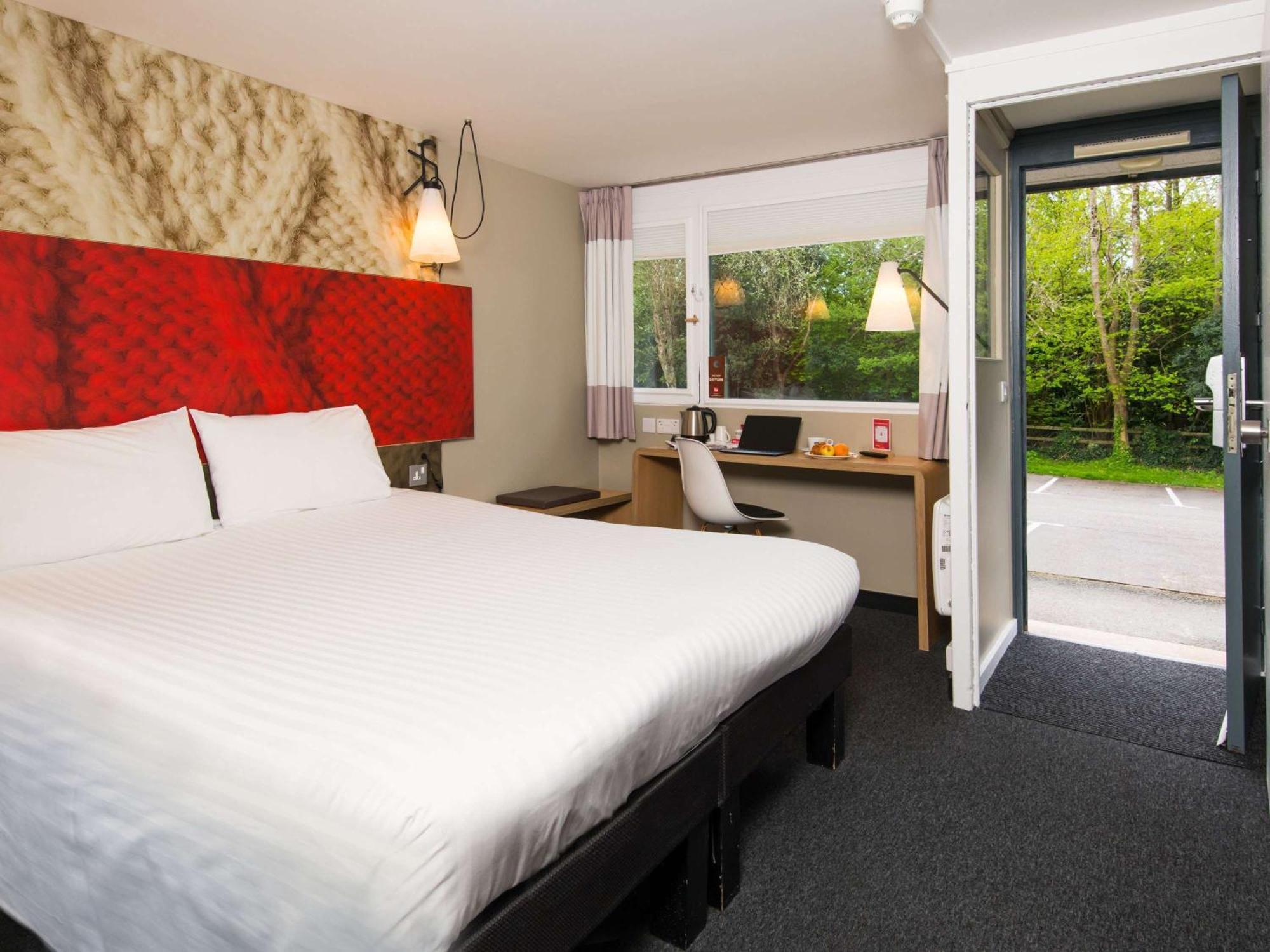 Ibis Plymouth Hotel Buitenkant foto